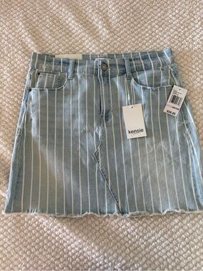 Kensie Light Blue and White Striped Denim Skirt